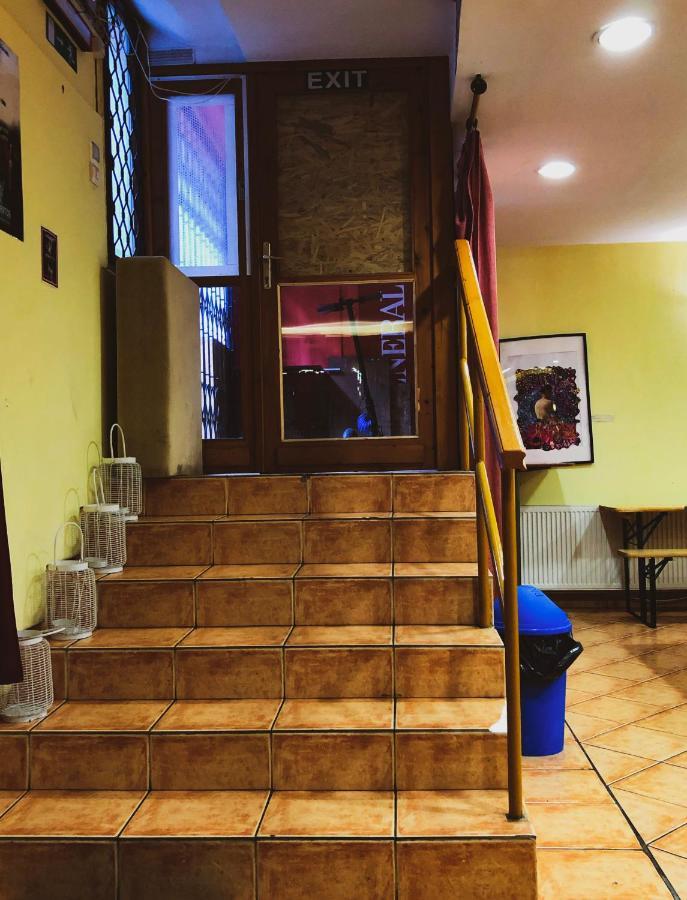 Whole Basement Former Pub3 For Bachelor / Bachelorette Party Budapest Esterno foto